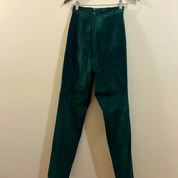 Danier leather pants made in Canada size 4 (XS) - Picture 2 of 7